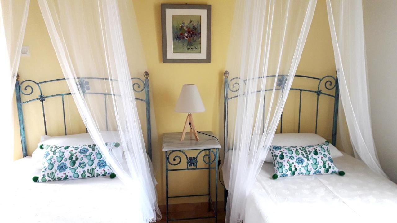 Cochili Rooms & Apartments อาโซลิมโนส ภายนอก รูปภาพ