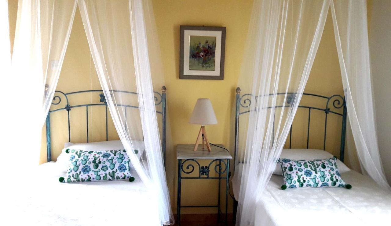 Cochili Rooms & Apartments อาโซลิมโนส ภายนอก รูปภาพ
